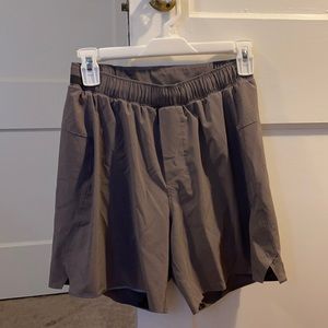 Men’s like new Lululemon shorts